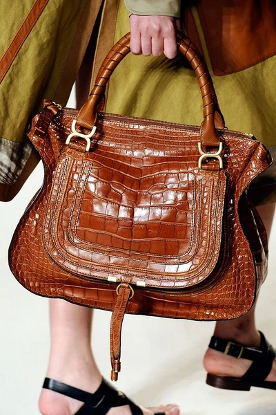 Look 60